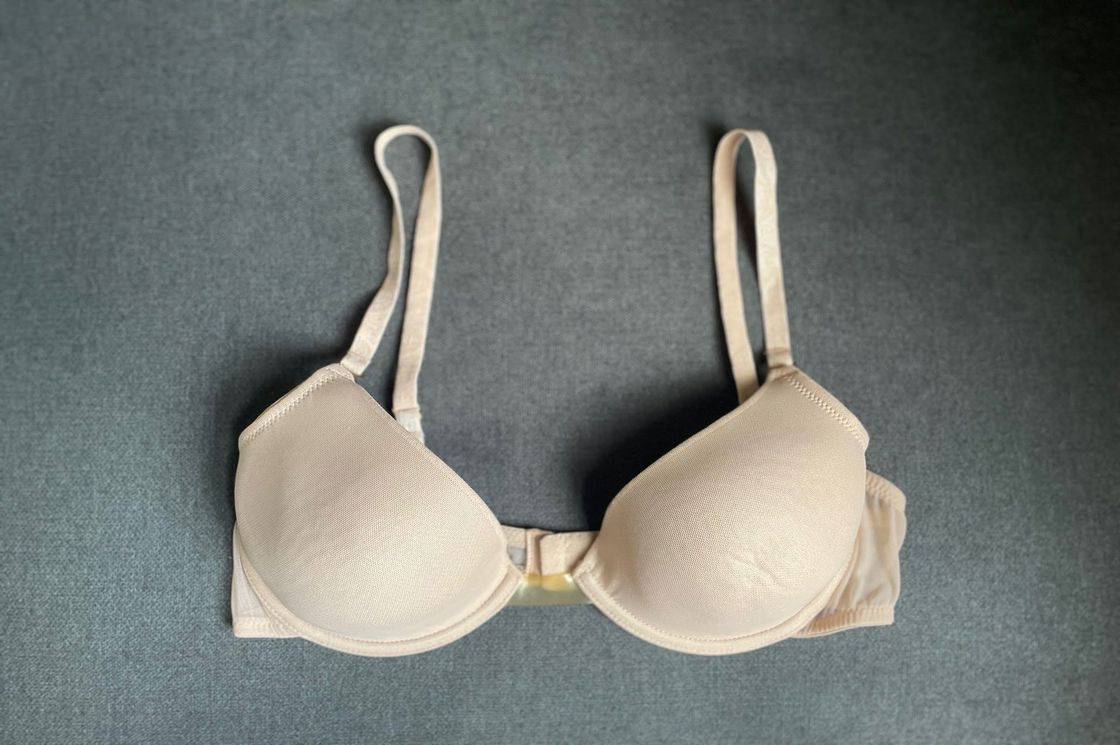 Nude colored Natori Contour Plunge bra